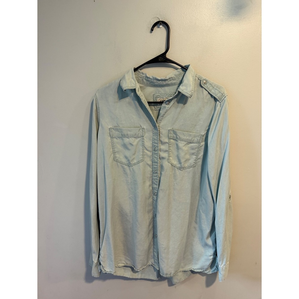 Express Boyfriend Light Wash Blue Button Down Shirt Long Sleeve Epaulettes M